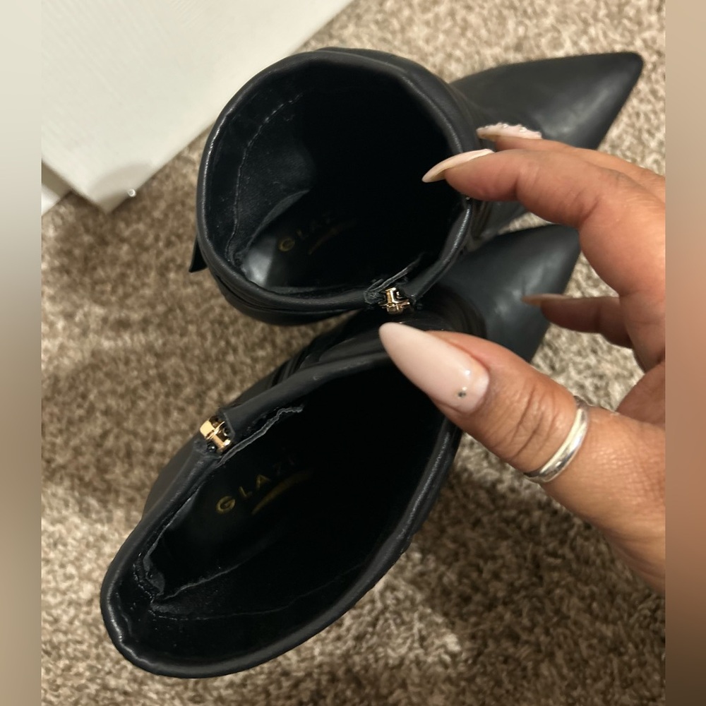 Exotic Style Ankle Boots - Picture 5 of 6
